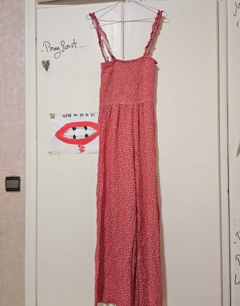 photo article ✨ Jumpsuit rouge...