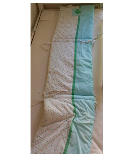 photo article Tour de lit bébé