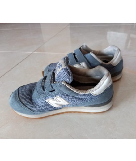 photo article sneakers  New bal...