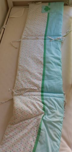 photo article Tour de lit bébé