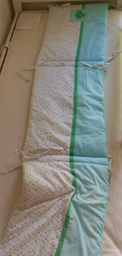 photo article Tour de lit bébé